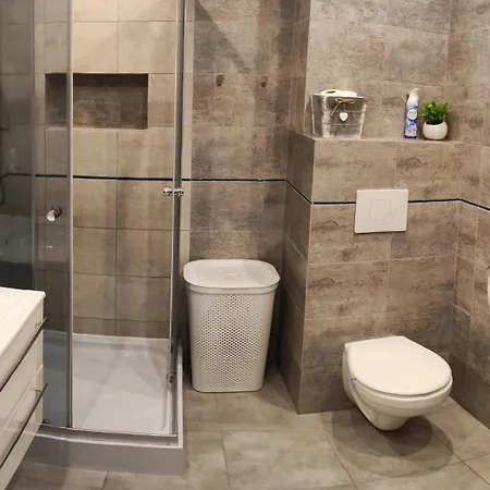 Nad Jeziorem W Olecku Апартаменты Олецко